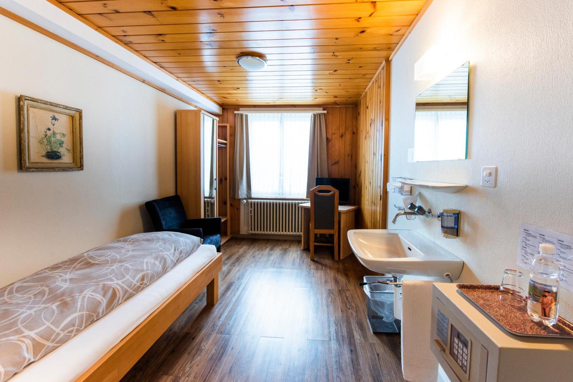 Hotel Brienzerburli Brienz  Extérieur photo